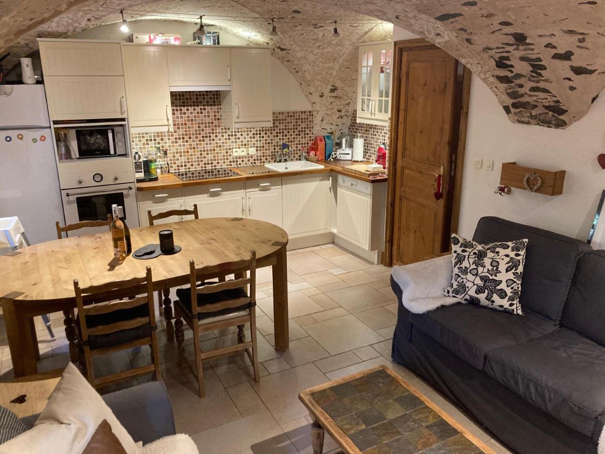 Two Bedroom Apartment La Voute, Chandon Near Meribel - Sleeps 4 Adults Or 2 Adults And 3 Children Les Allues Esterno foto